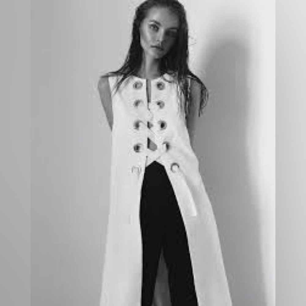 Zara long white vest